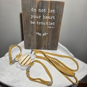 Pet Harness Bee Golden Yellow for Cat or Small Dog (NWT)